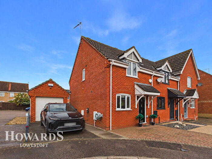 2 Bedroom Semi-Detached House For Sale In Wainwright Close, Lowestoft, NR32