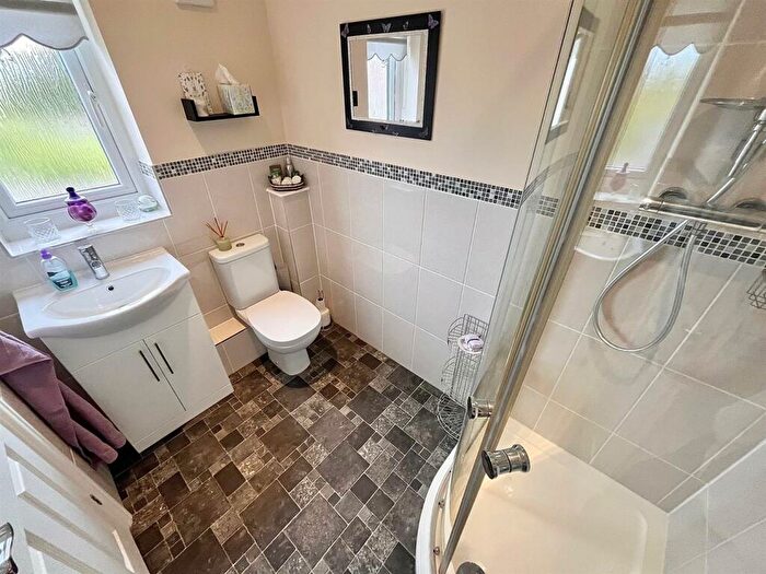 5 Bedroom Detached House For Sale In Martin De Rye Way, Caister-On-Sea, NR30