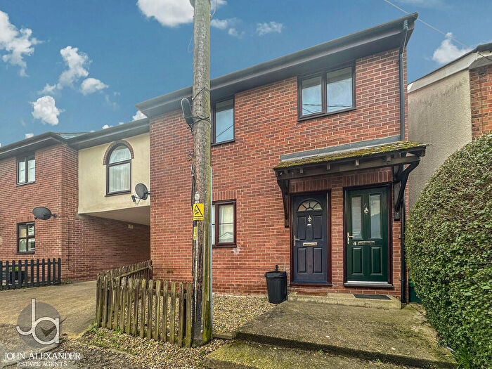 1 Bedroom Maisonette For Sale In West Street, Rowhedge, Colchester, CO5