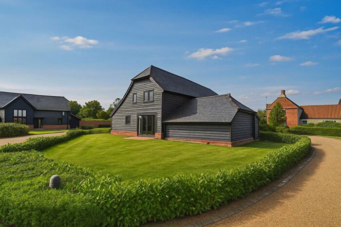 4 Bedroom Detached House For Sale In Old Lodge Court, Beaulieu Park, CM1