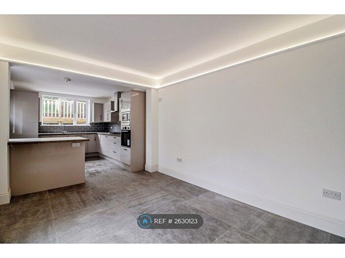 4 Bedroom Semi-Detached House To Rent In Upper Park Road, St. Leonards-On-Sea, TN37