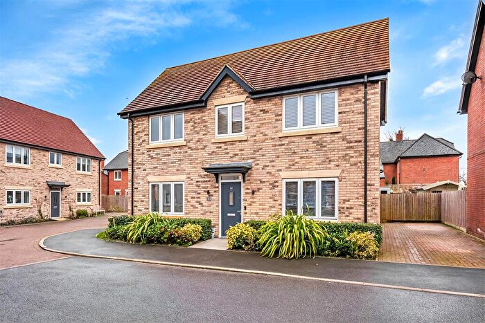 3 Bedroom Detached House For Sale In St. Michaels Road, Mistley, CO11