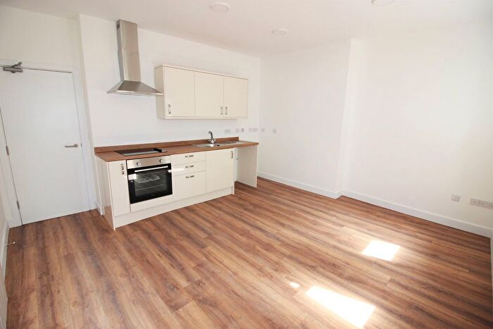 2 Bedroom Flat To Rent In Tor Hill Road, Torquay, TQ2