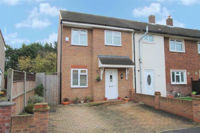 3 Bedroom End Of Terrace House To Rent In South Park Way, Ruislip, HA4