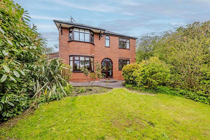 4 Bedroom Detached House For Sale In Waggs Road, Congleton, Cheshire, CW12