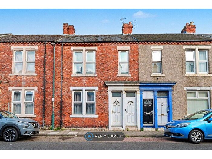 3 Bedroom Flat To Rent In Eglesfield Road, South Shields, NE33