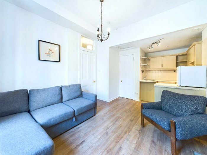 1 Bedroom Flat To Rent In Beaverhall Road, Canonmills, Edinburgh, EH7