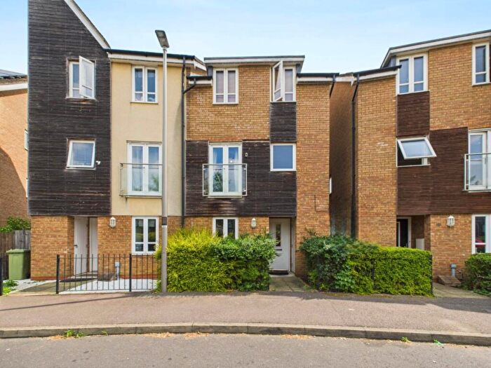4 Bedroom Town House For Sale In Wenford, Broughton, MK10