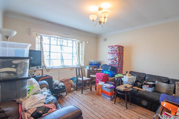 3 Bedroom Detached Bungalow For Sale In Ravensmore Road, Nottingham, Nottinghamshire, NG5
