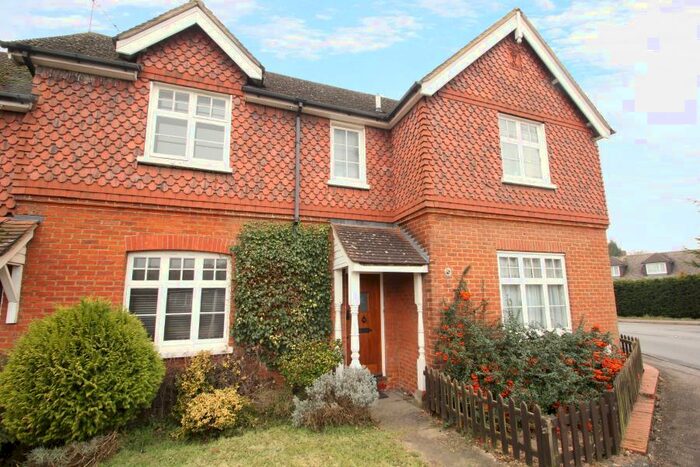 2 Bedroom Cottage To Rent In Fox Corner, Worplesdon, Guildford, Surrey, GU3