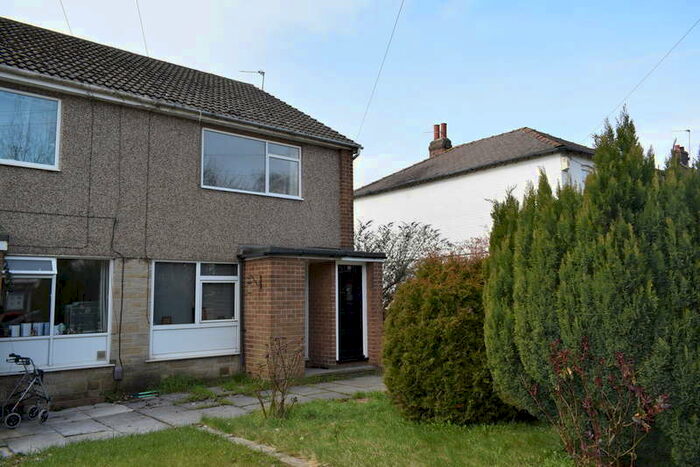 1 Bedroom Flat To Rent In Ruskin Court, Wrenthorpe, Wakefield, WF1