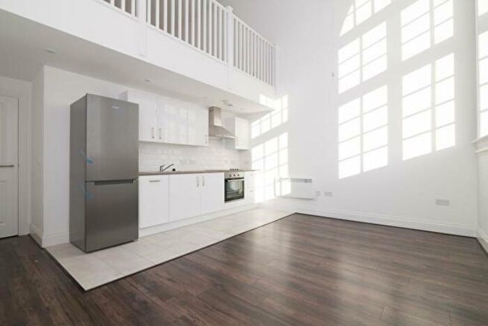 1 Bedroom Flat To Rent In Crocketts Lane, Smethwick, B66