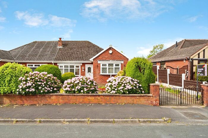 2 Bedroom Bungalow For Sale In Balmoral Drive, Lancashire, WN2