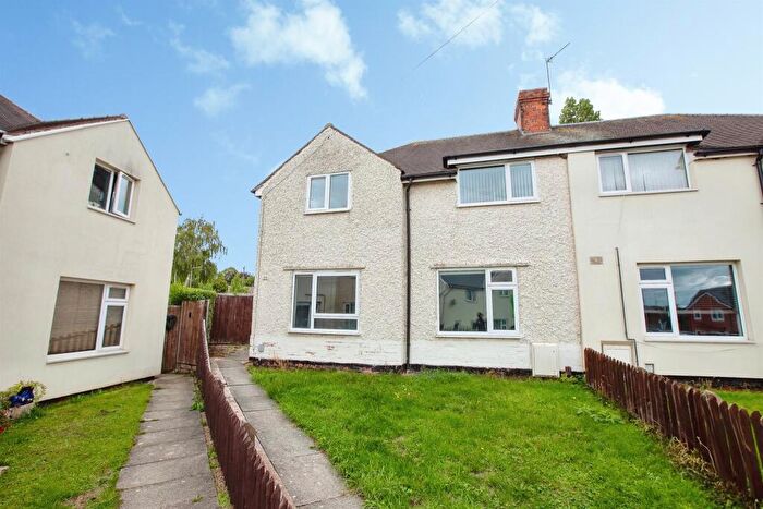 3 Bedroom Semi-Detached House For Sale In Addison Villas, Eastwood, Nottingham, NG16