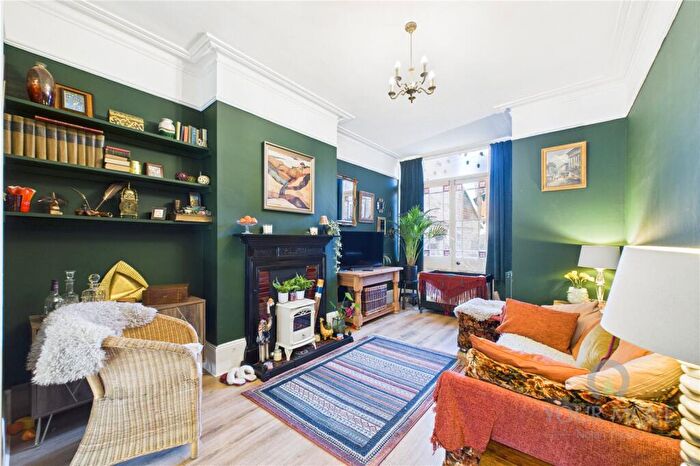 4 Bedroom Terraced House For Sale In Victoria Road, Abington, Northampton, Northamptonshire, NN1