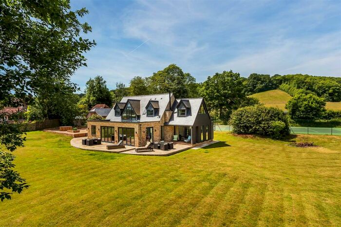 4 Bedroom Detached House To Rent In Gate Street, Bramley, Guildford, GU5