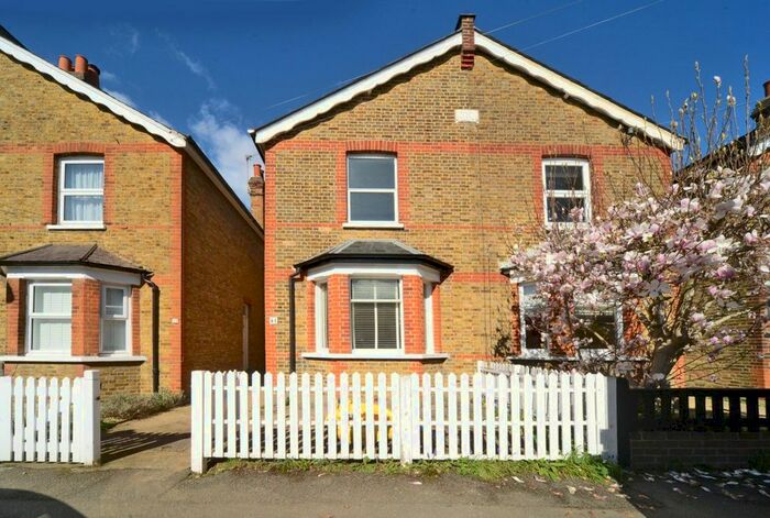 2 Bedroom Semi-Detached House To Rent In Beaconsfield Road, Surbiton, Surrey, KT5