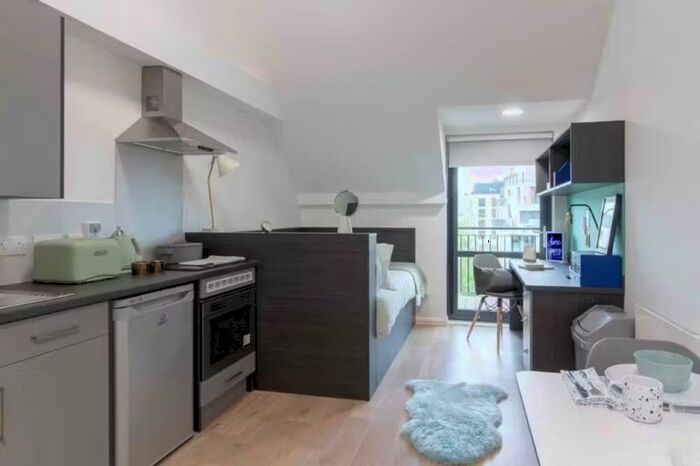 1 Bedroom Flat To Rent In Avon Studios, Midland Road, Bath, BA1