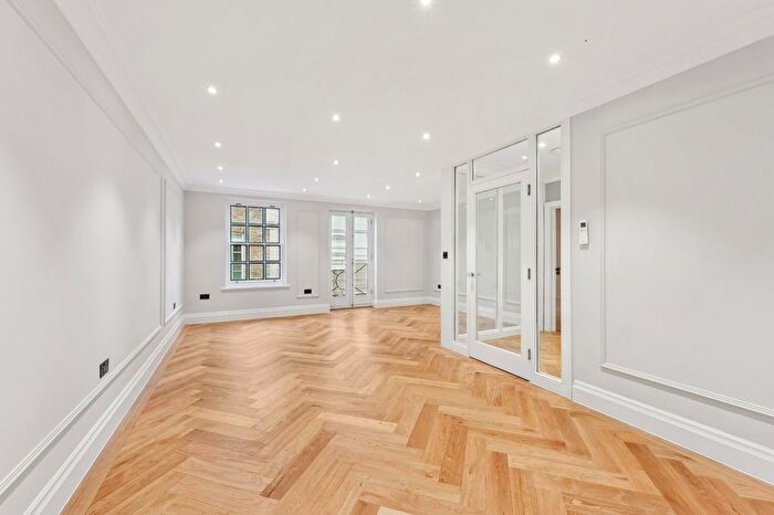 3 Bedroom Terraced House To Rent In Princes Gate Mews, Knightsbridge, SW7
