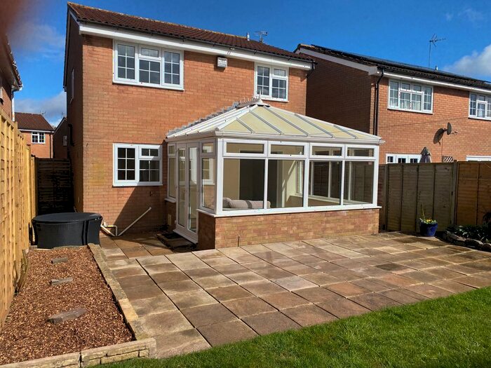 4 Bedroom Detached House To Rent In Beech Drive, Bristol, BS48