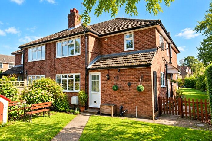 2 Bedroom Apartment To Rent In Woking, Surrey, GU22