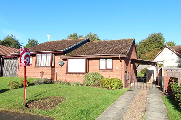 2 Bedroom Semi-detached Bungalow For Sale In Pilgrim Rise, Austerfield, Doncaster, DN10