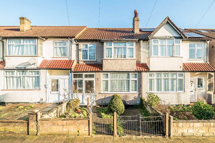 3 Bedroom Terraced House For Sale In Meadfoot Road, London, SW16