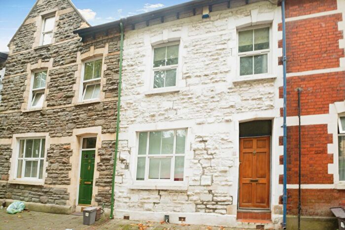 4 Bedroom Terraced House To Rent In Adamsdown Square, Caerdydd, CF24