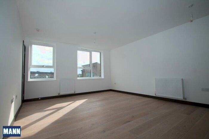 2 Bedroom Flat To Rent In James Smith Court, Dartford, DA1