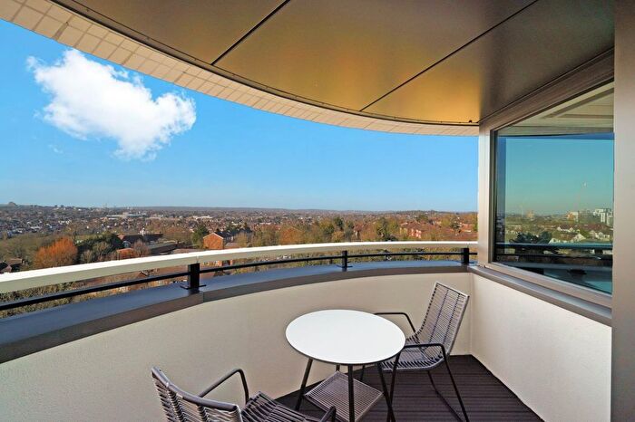 2 Bedroom Flat To Rent In Park Lane, Wembley, HA9