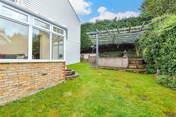 4 Bedroom Detached House For Sale In Ware Street, Bearsted, Maidstone, Kent, ME14