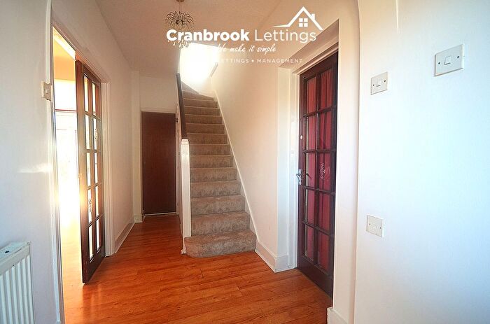 3 Bedroom Terraced House To Rent In Woodford Green, IG8