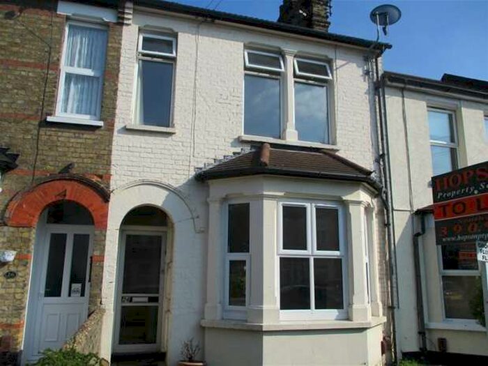 1 Bedroom Property To Rent In Wakering Avenue, Shoeburyness, SS3