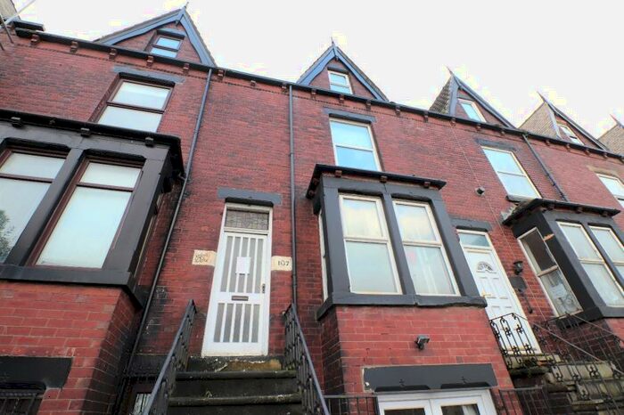 1 Bedroom Apartment To Rent In Stanningley Road, LS12