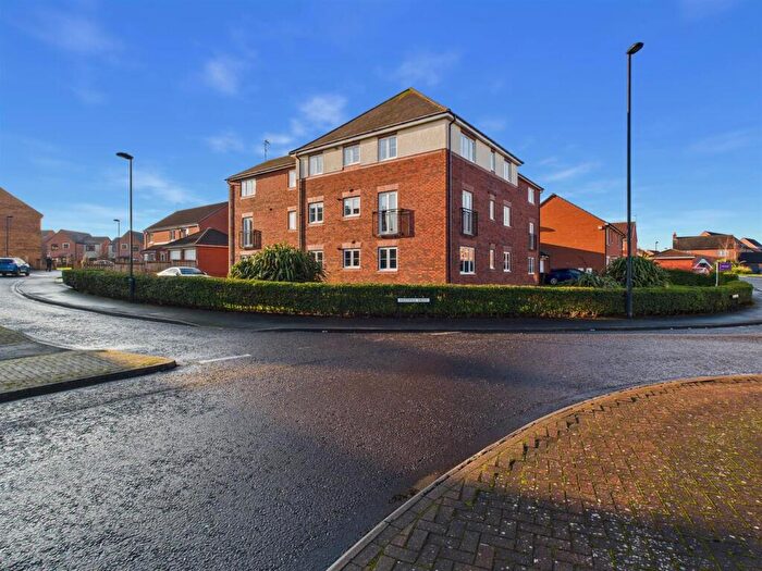 2 Bedroom Apartment For Sale In Hastings Drive, Earsdon View, NE27