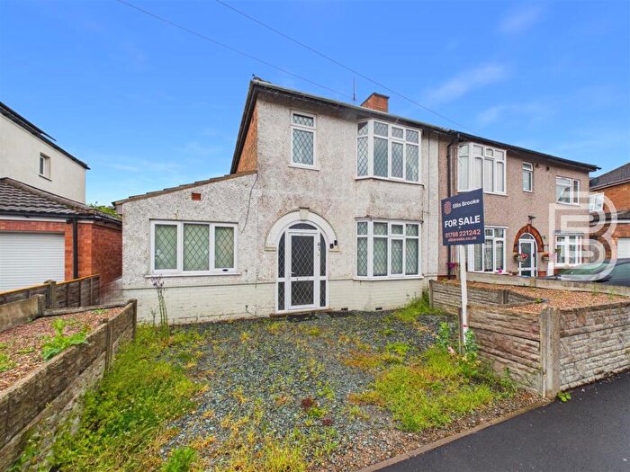 3 Bedroom Semi-Detached House For Sale In Eastlands Road, Rugby, CV21