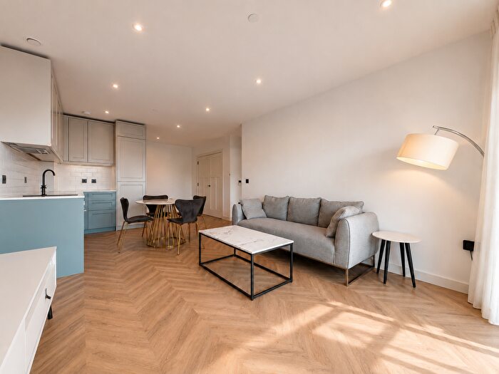 1 Bedroom Flat To Rent In Canning House, Heritage Walk, Kingston Upon Thames, KT1