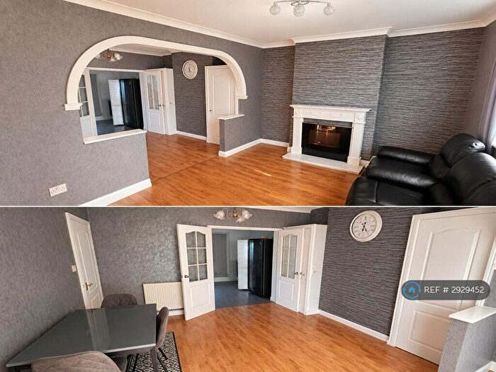 3 Bedroom Terraced House To Rent In Queen Marys Road, Doncaster, DN11