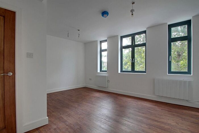 1 Bedroom Flat To Rent In The Broadway, Greenford, UB6