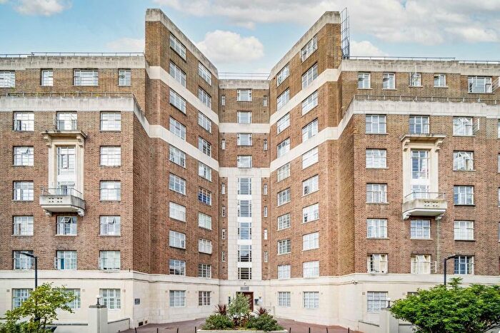 1 Bedroom Flat For Sale In Hamlet Gardens, Hammersmith, W6