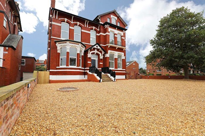 2 Bedroom Apartment For Sale In York Road, Birkdale, Southport, Merseyside, PR8