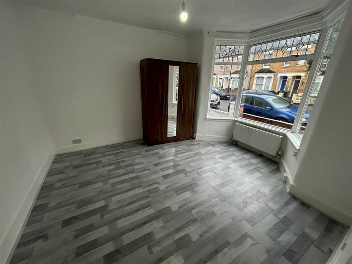 4 Bedroom Property To Rent In Denny Road, London, N9