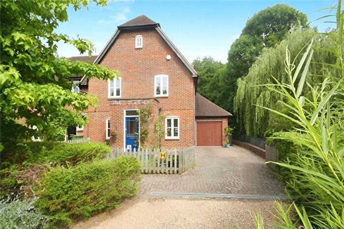 3 Bedroom Detached House To Rent In Mill Reach, Albury, GU5