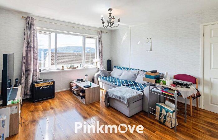 2 Bedroom Flat For Sale In Winstone Road, Trevethin, Pontypool, NP4