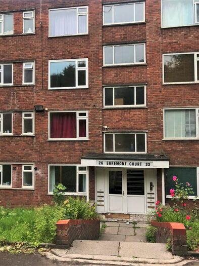 3 Bedroom Flat To Rent In Egremont Ct, Bury New Rd, Salford, M7