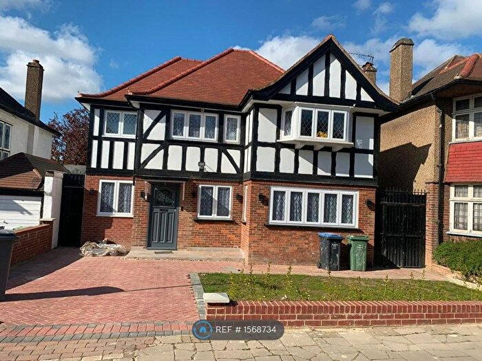 9 Bedroom Detached House To Rent In Barn Way, Wembley, HA9