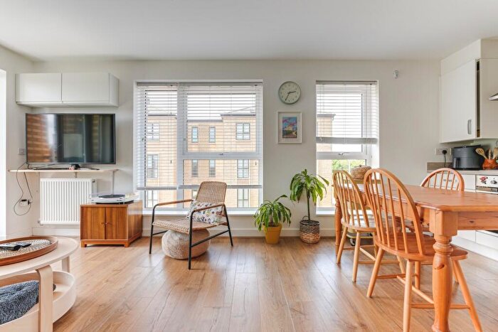 1 Bedroom Apartment For Sale In Falmouth Avenue, Cambridge, Cambridgeshire, CB3