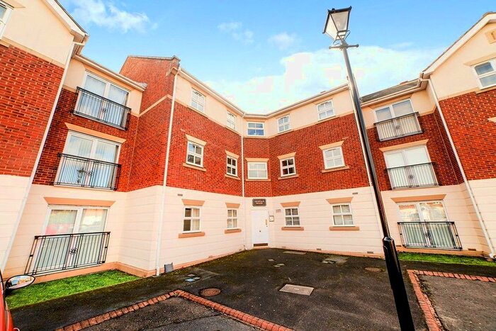2 Bedroom Flat To Rent In Leopold House, Albert Court, Sunderland, Tyne And Wear, SR2