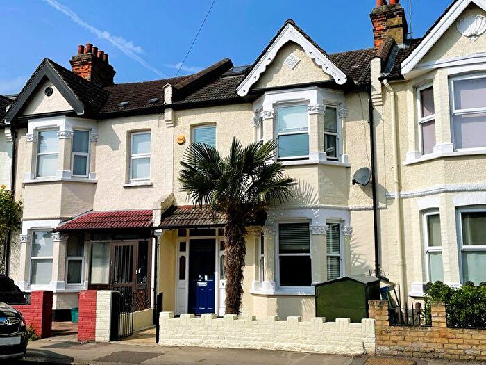 3 Bedroom Terraced House For Sale In Seaforth Avenue, Motspur Park, KT3