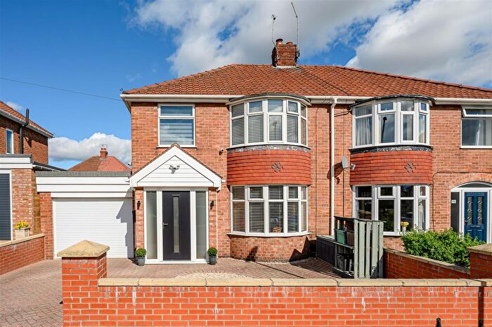 4 Bedroom Semi-Detached House For Sale In Almsford Drive, Acomb York, YO26